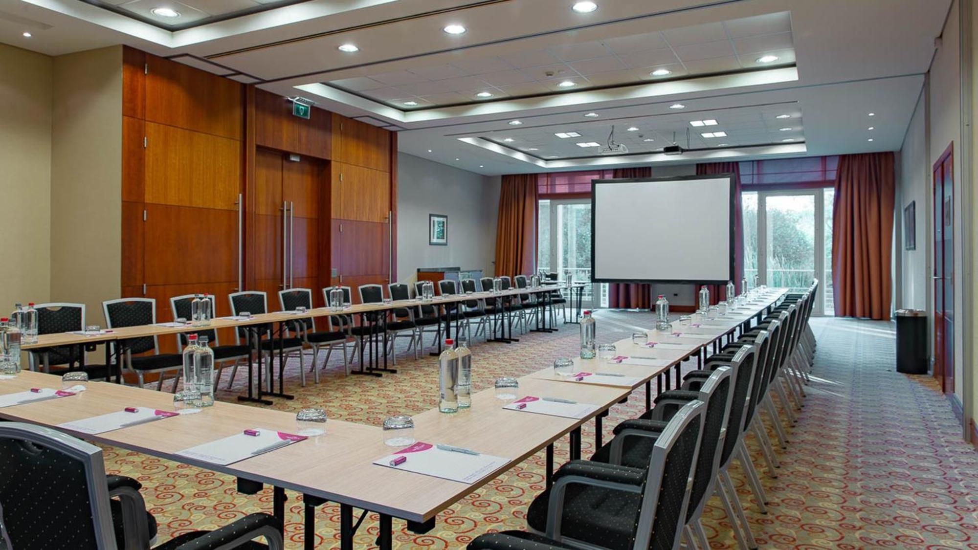 Crowne Plaza Brussels Airport By Ihg Hotel Zaventem Buitenkant foto